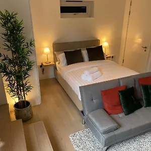 https://studio-house.cambridgehotelsuk.com